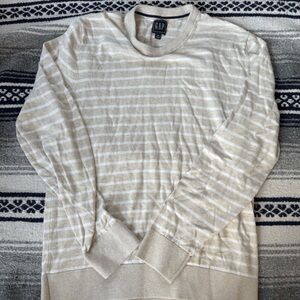 GAP Womens cream/white stripped sweater size medium